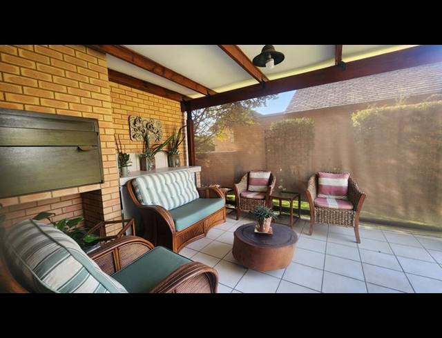 2 BEDROOM PROPERTY TO RENT IN RETIRE AT MIDSTREAM